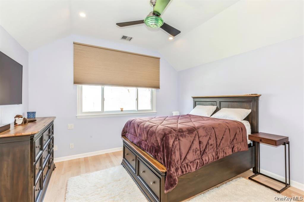 12 Midvale Avenue – For Sale photo 16