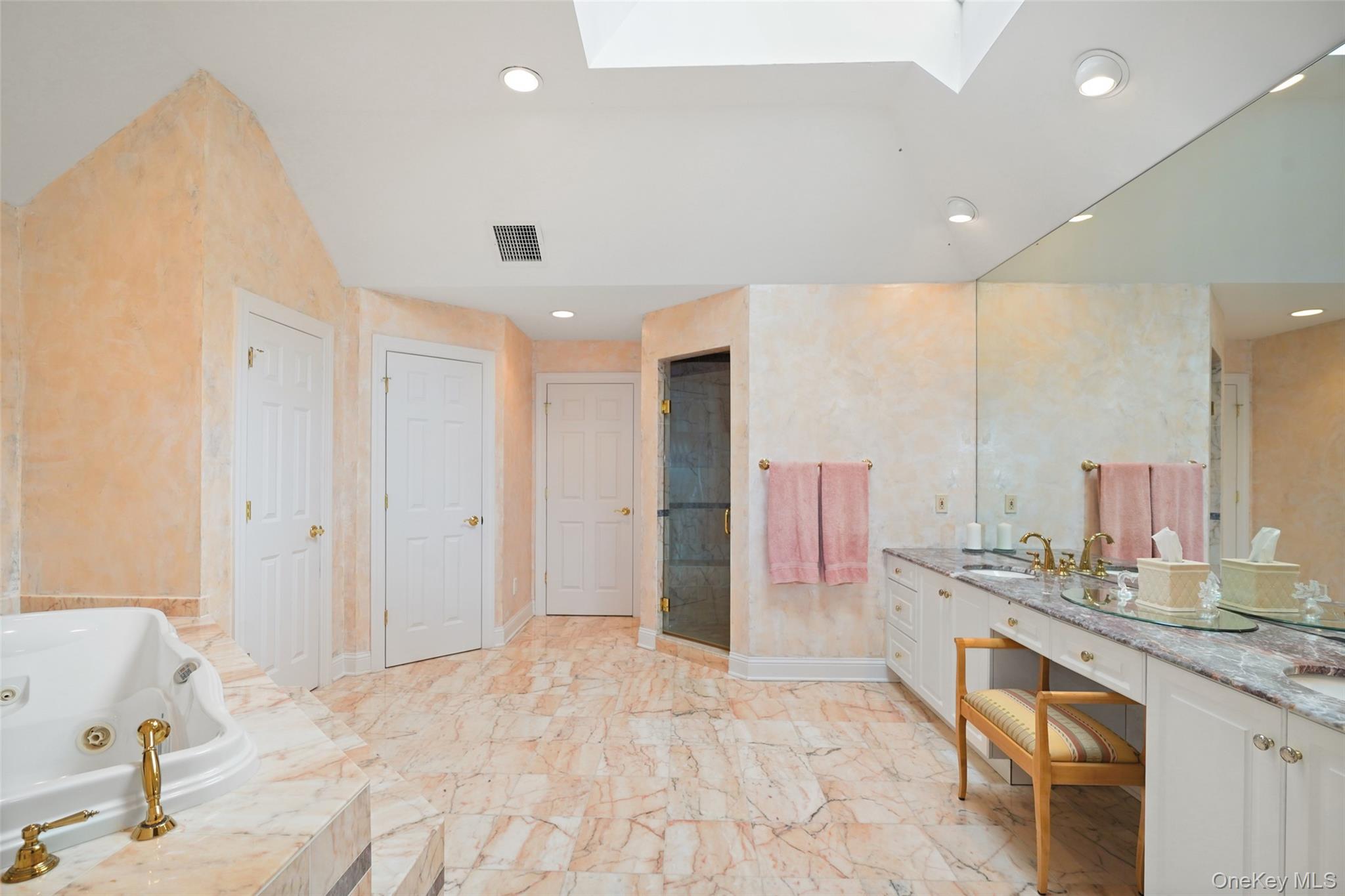 18 Clara Lane – For Sale photo 35