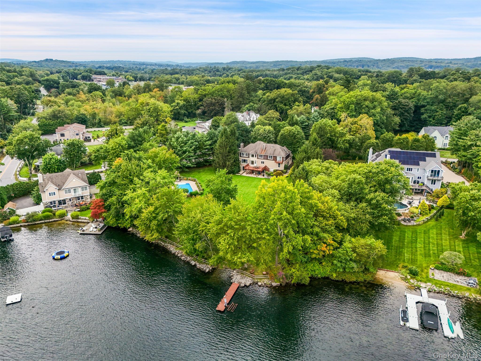 18 Clara Lane – For Sale photo 3