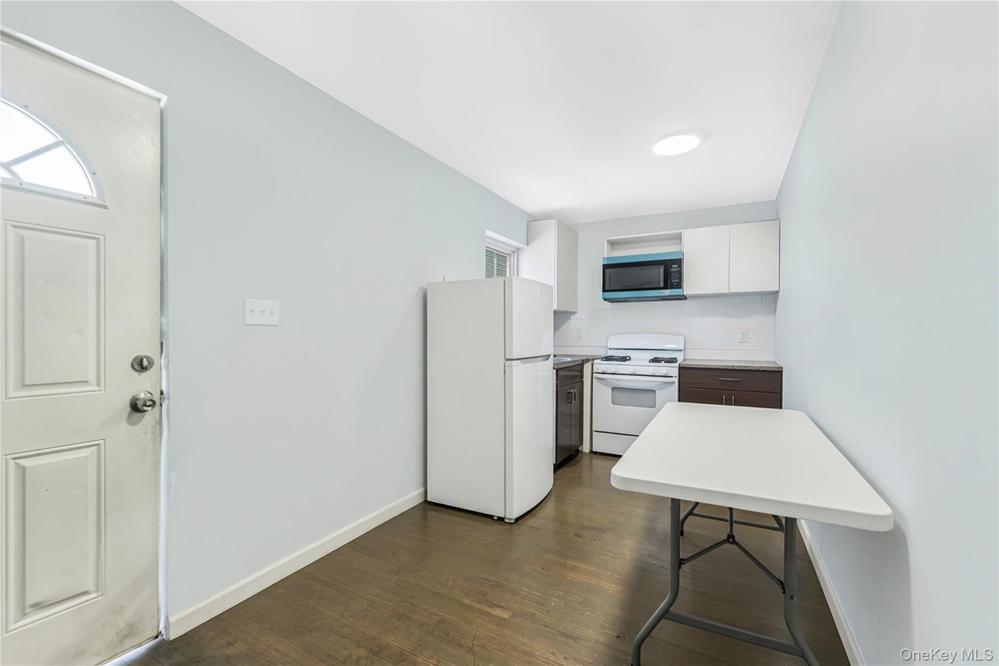 2573 Pelham Bay Park W – For Sale photo 9