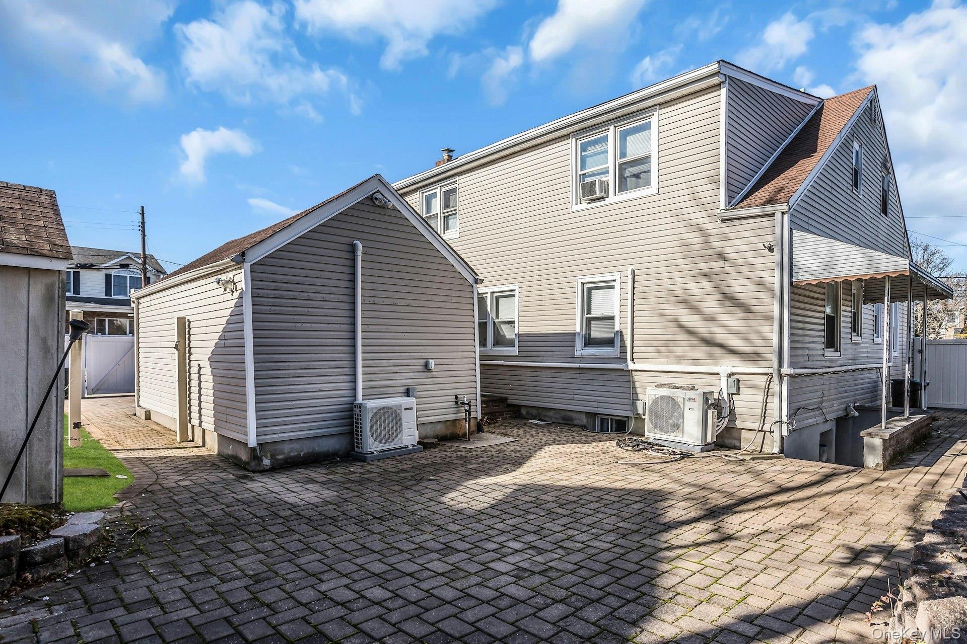 2864 Wilson Avenue – For Sale photo 24