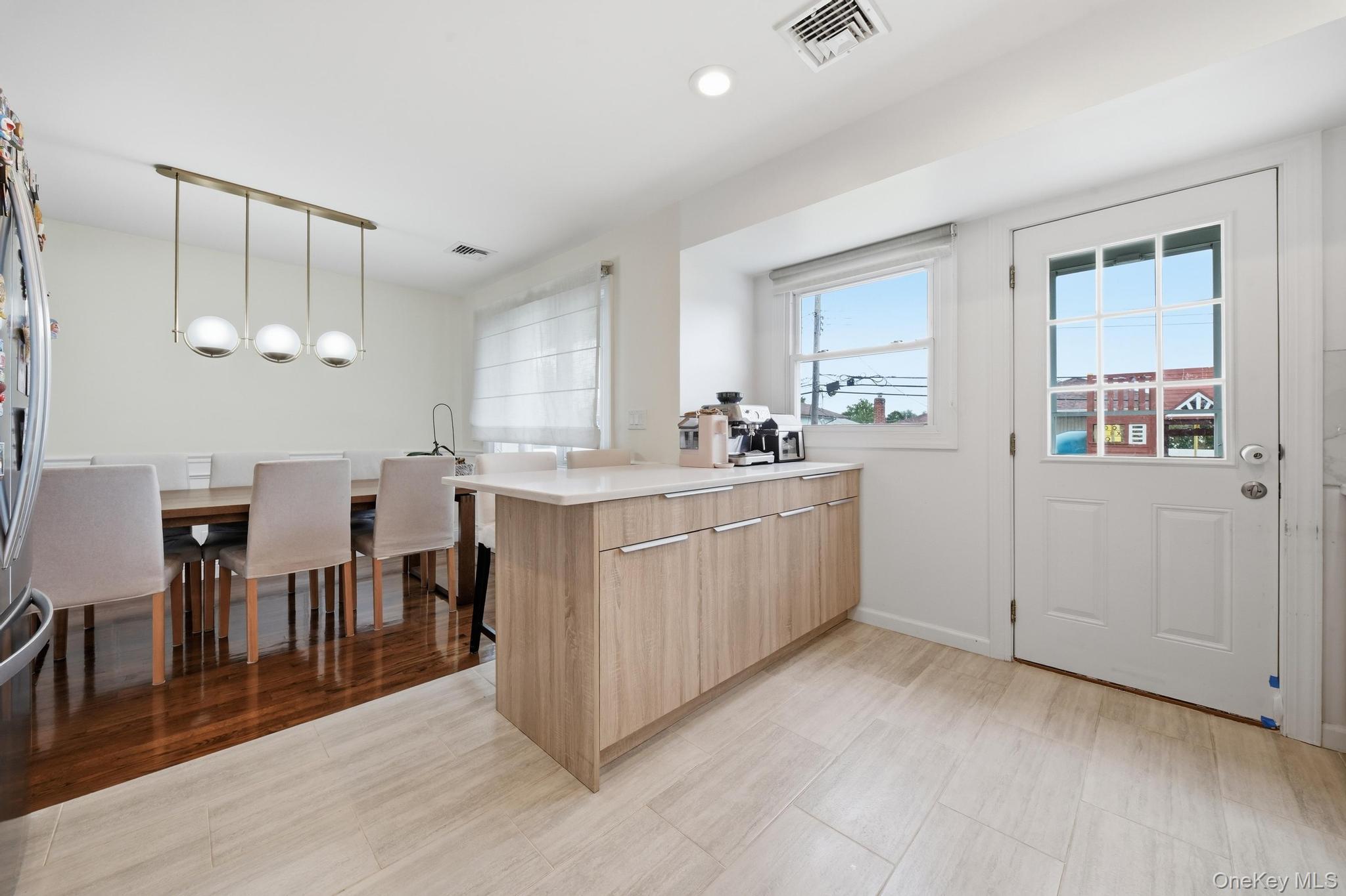 16 Spector Lane – For Sale photo 7