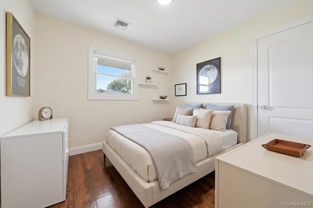 16 Spector Lane – For Sale photo 13