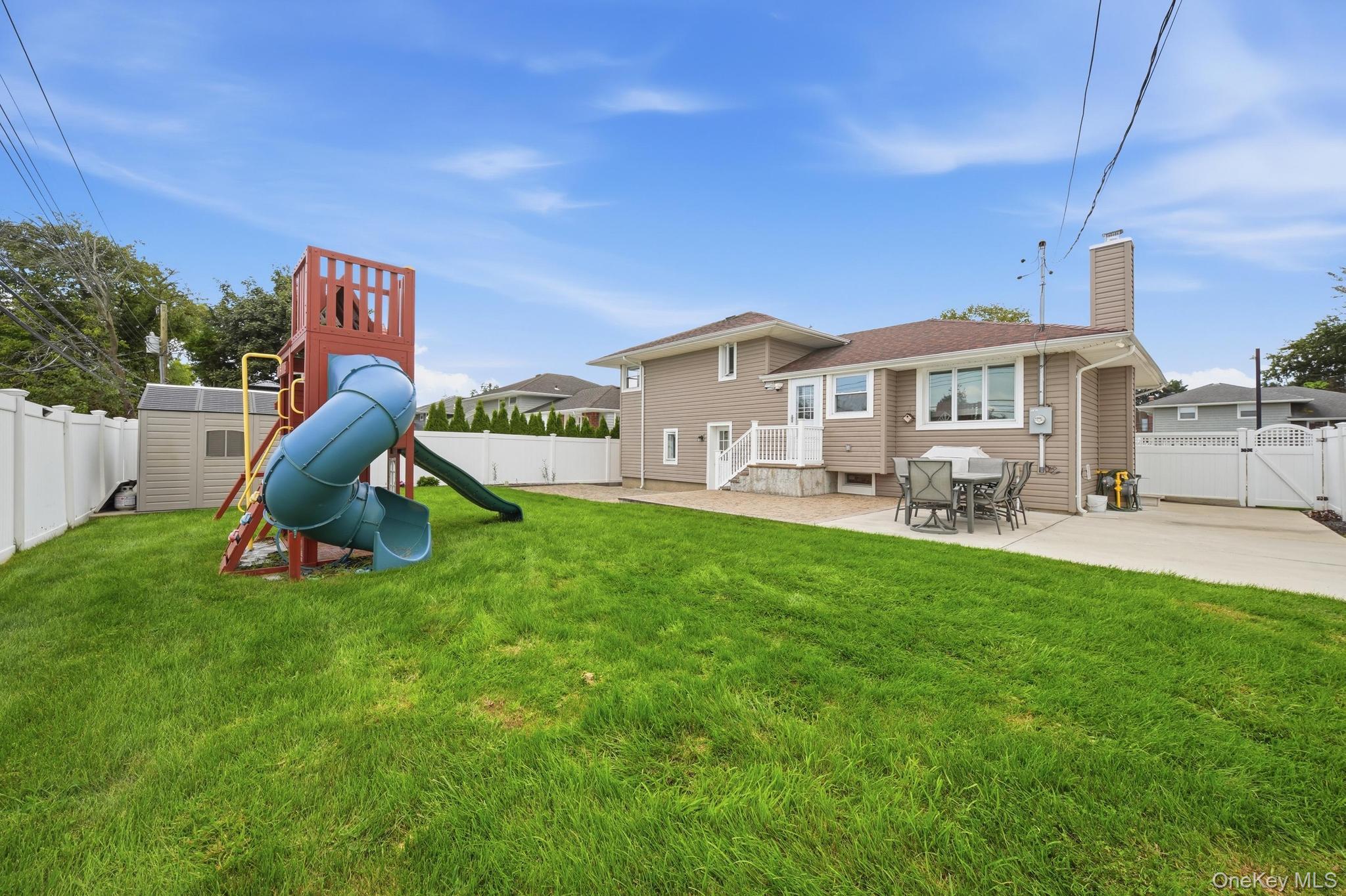 16 Spector Lane – For Sale photo 19