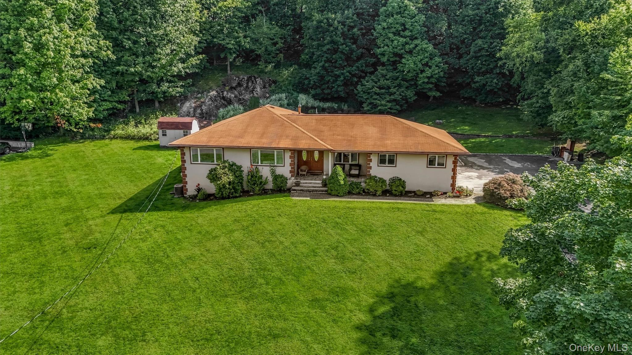 72 Eastview Drive – For Sale photo 2