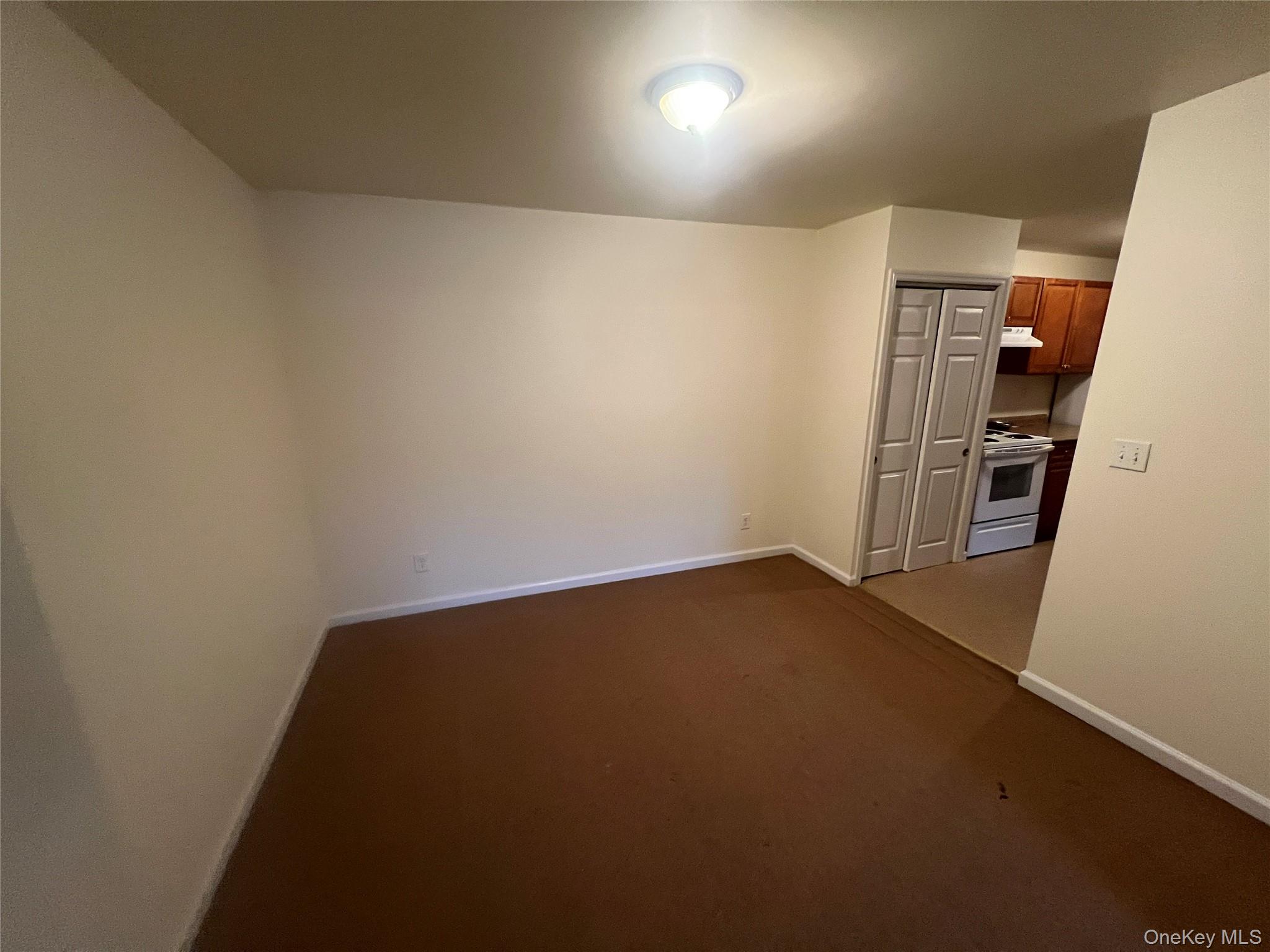 408 Carpenter Avenue, Unit 24 photo 5