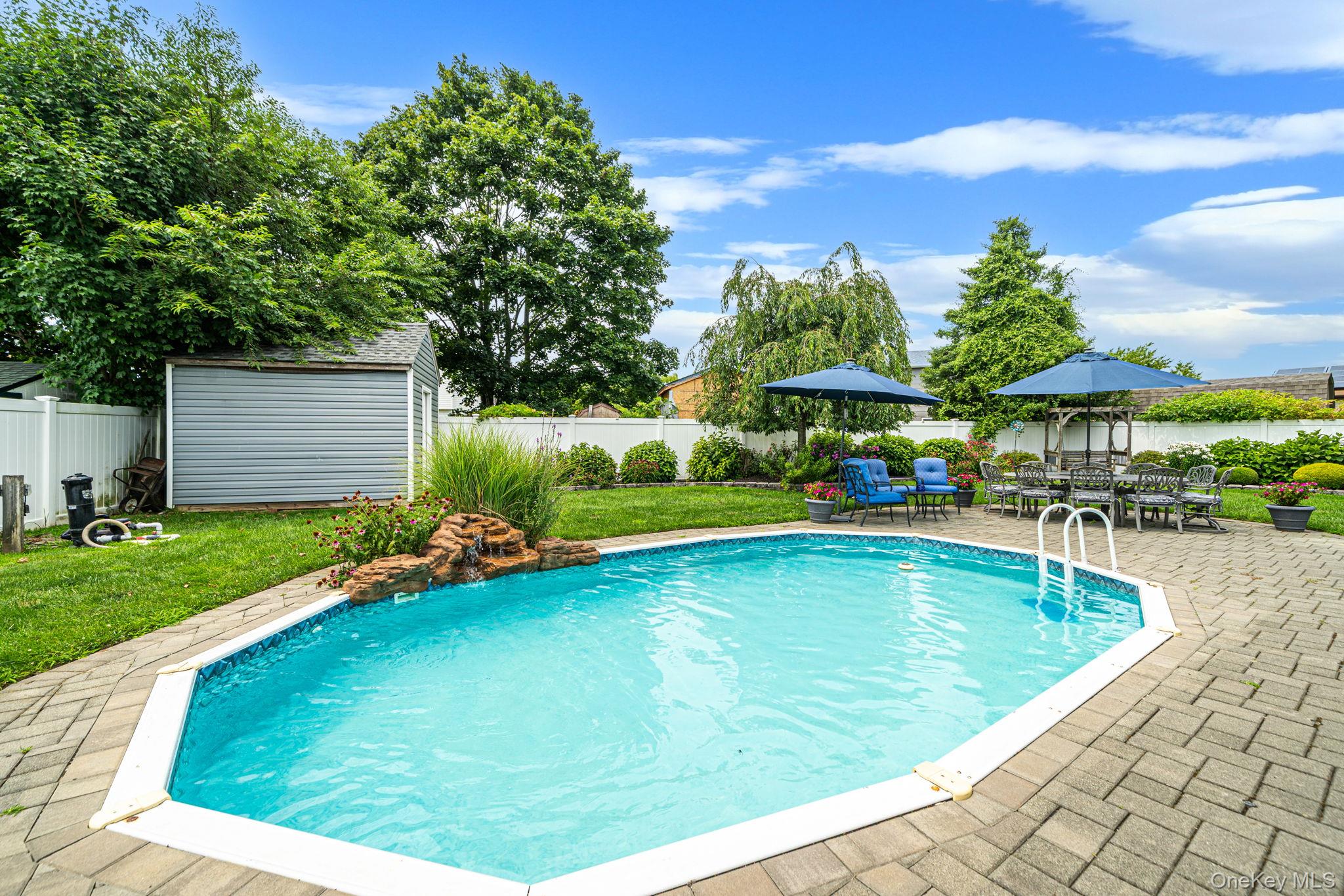 4 Loma Street – For Sale photo 33