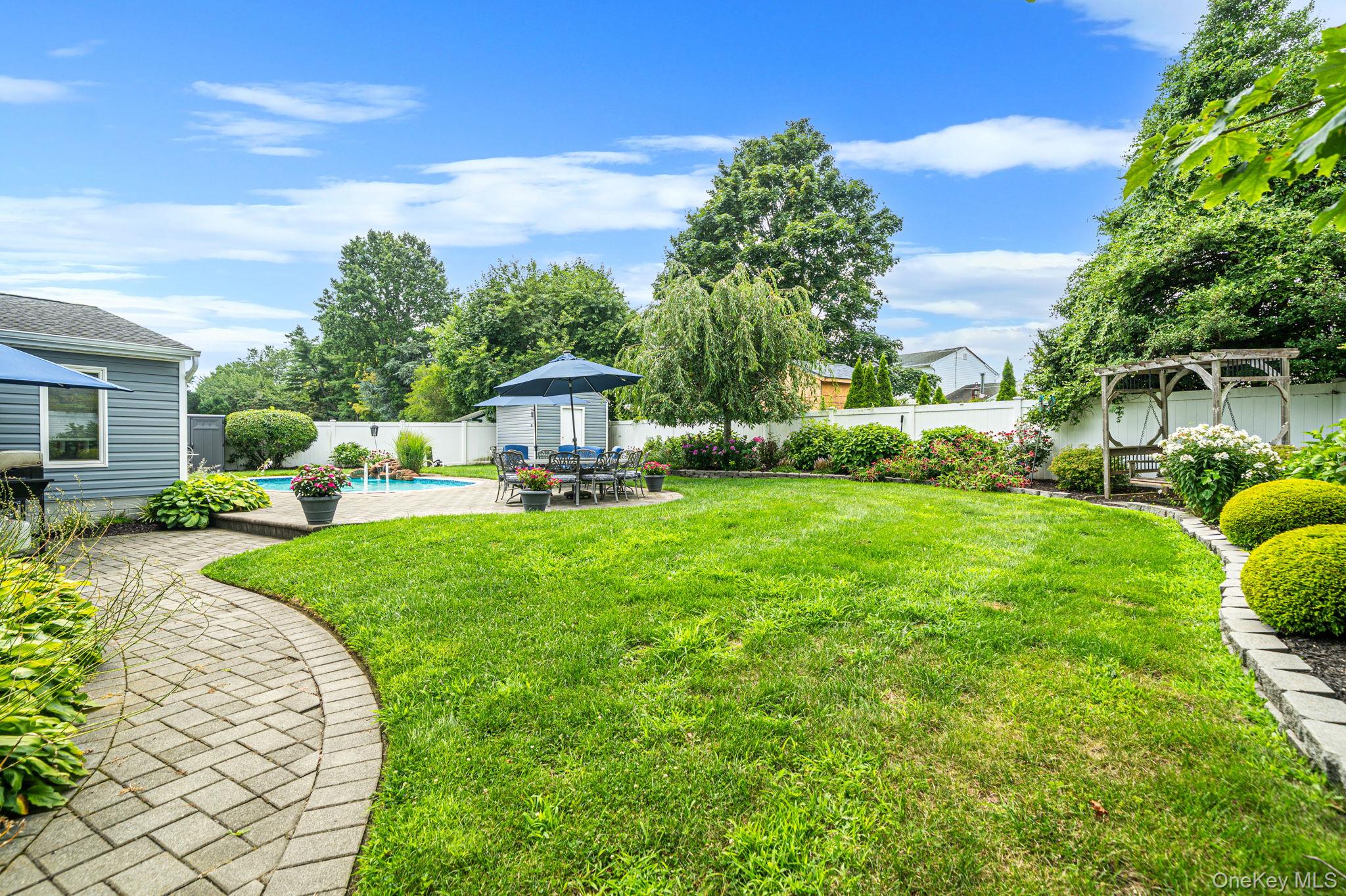 4 Loma Street – For Sale photo 35