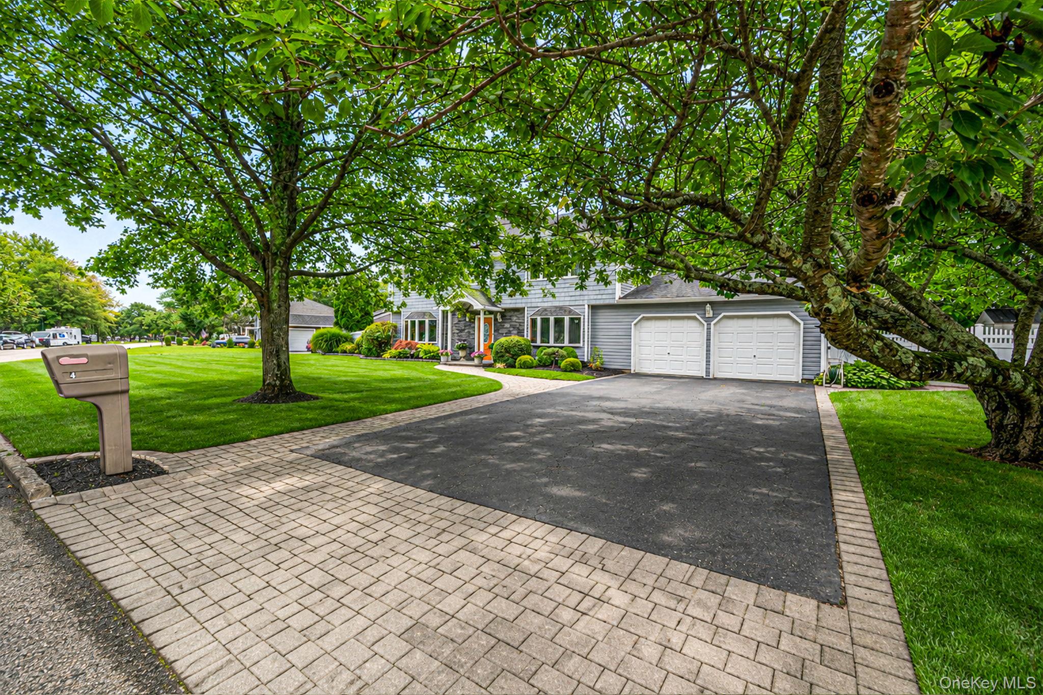 4 Loma Street – For Sale photo 4