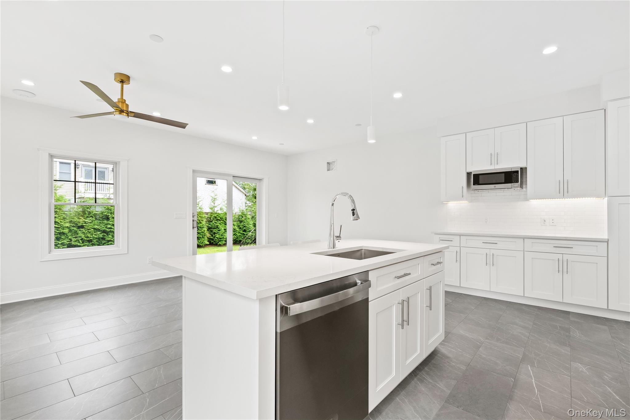 535 2nd Street, Unit Duplex “L” photo 12