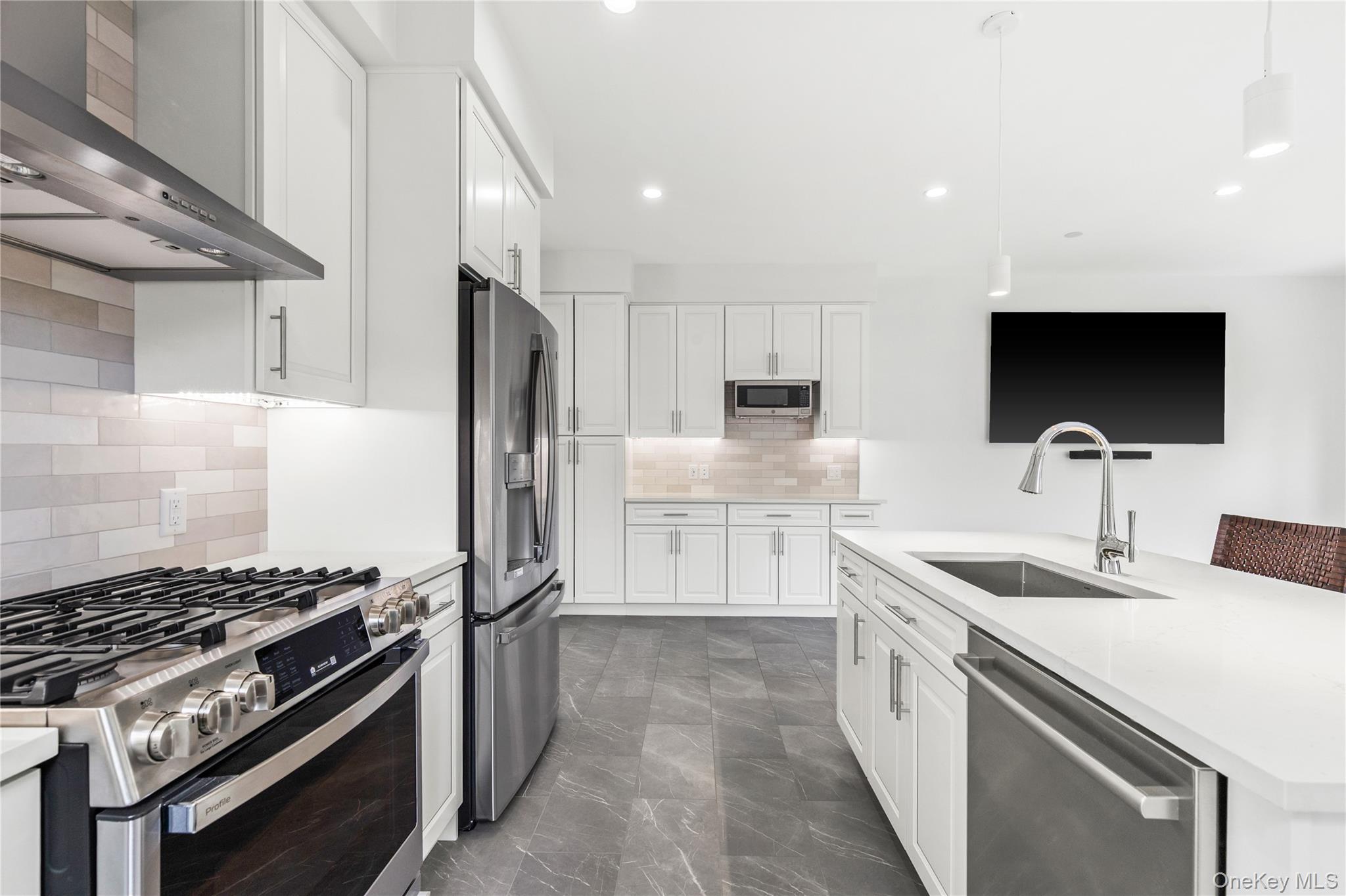 535 2nd Street, Unit Duplex “R” photo 8