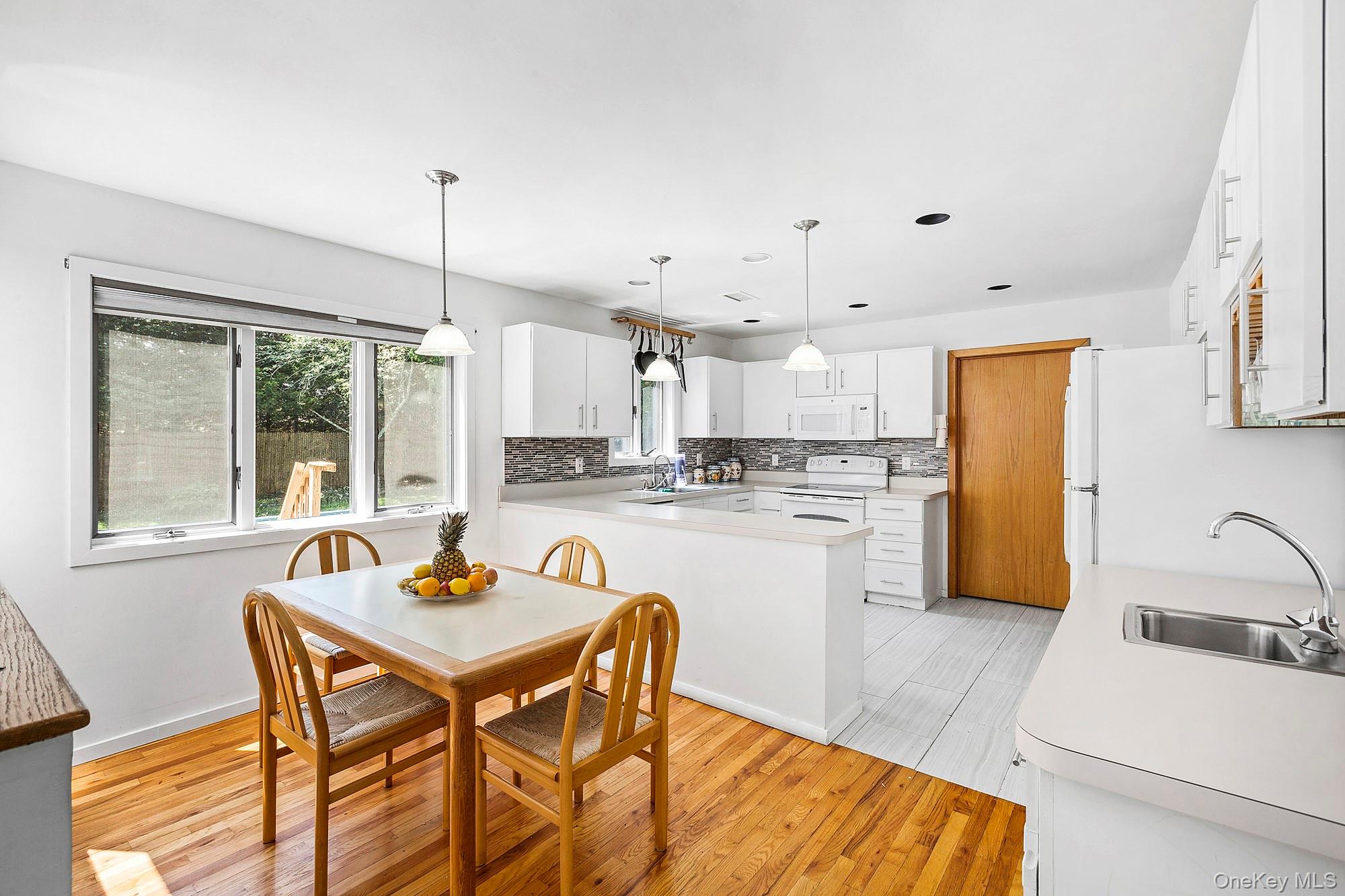 9 Hazelwood Avenue – For Sale photo 3