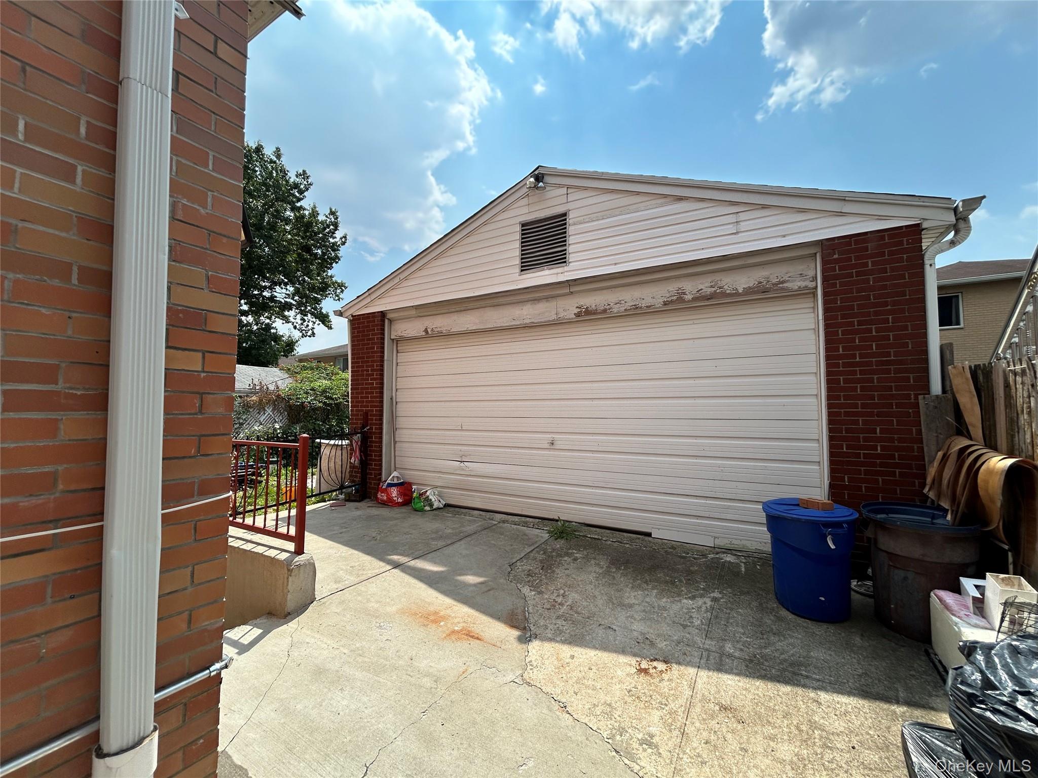 76-18 57th Road – For Sale photo 6