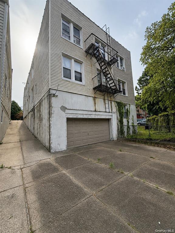 2043 Mayflower Avenue – For Sale photo 11
