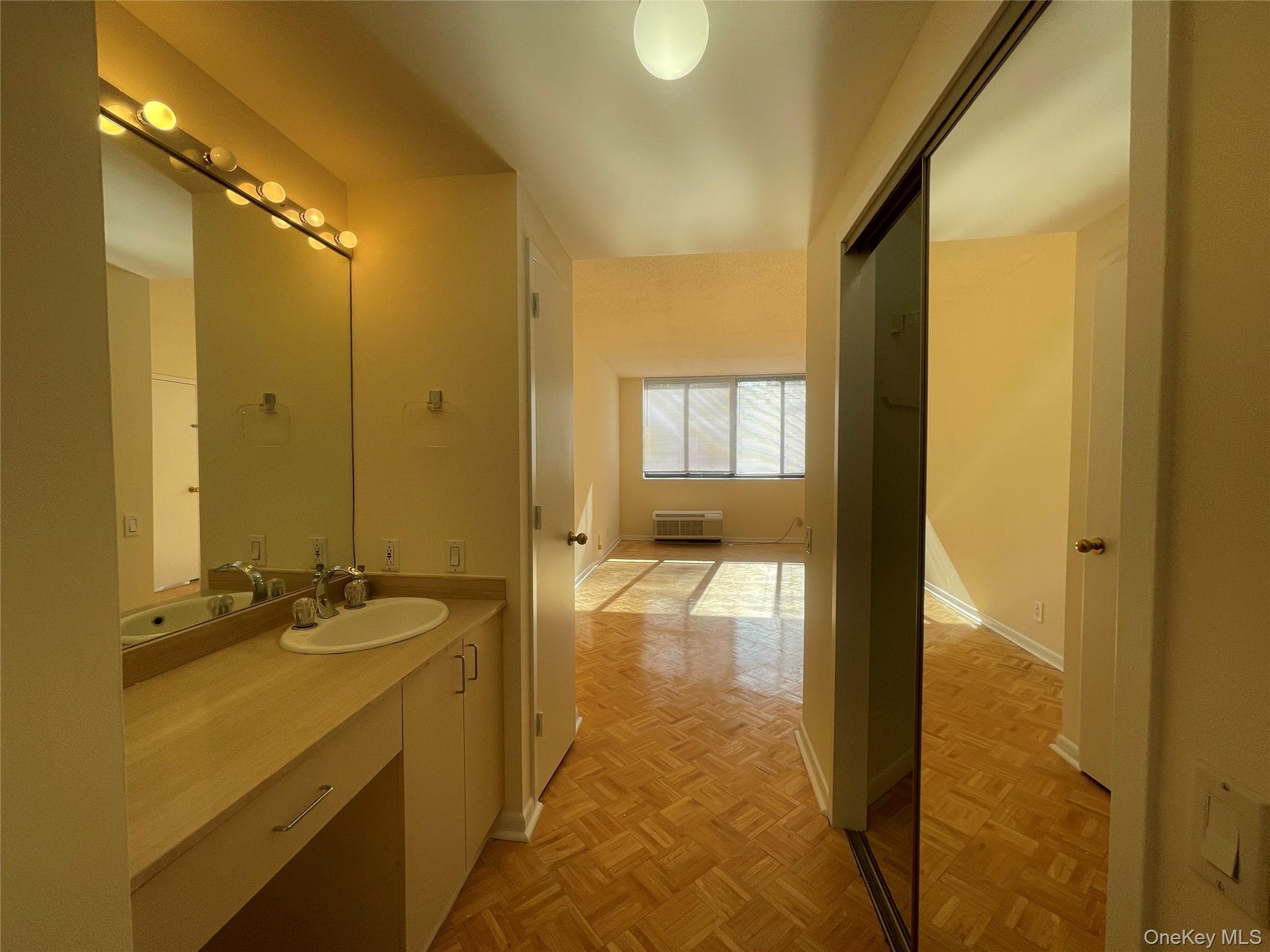 50 E Hartsdale Avenue, Unit 1H photo 8