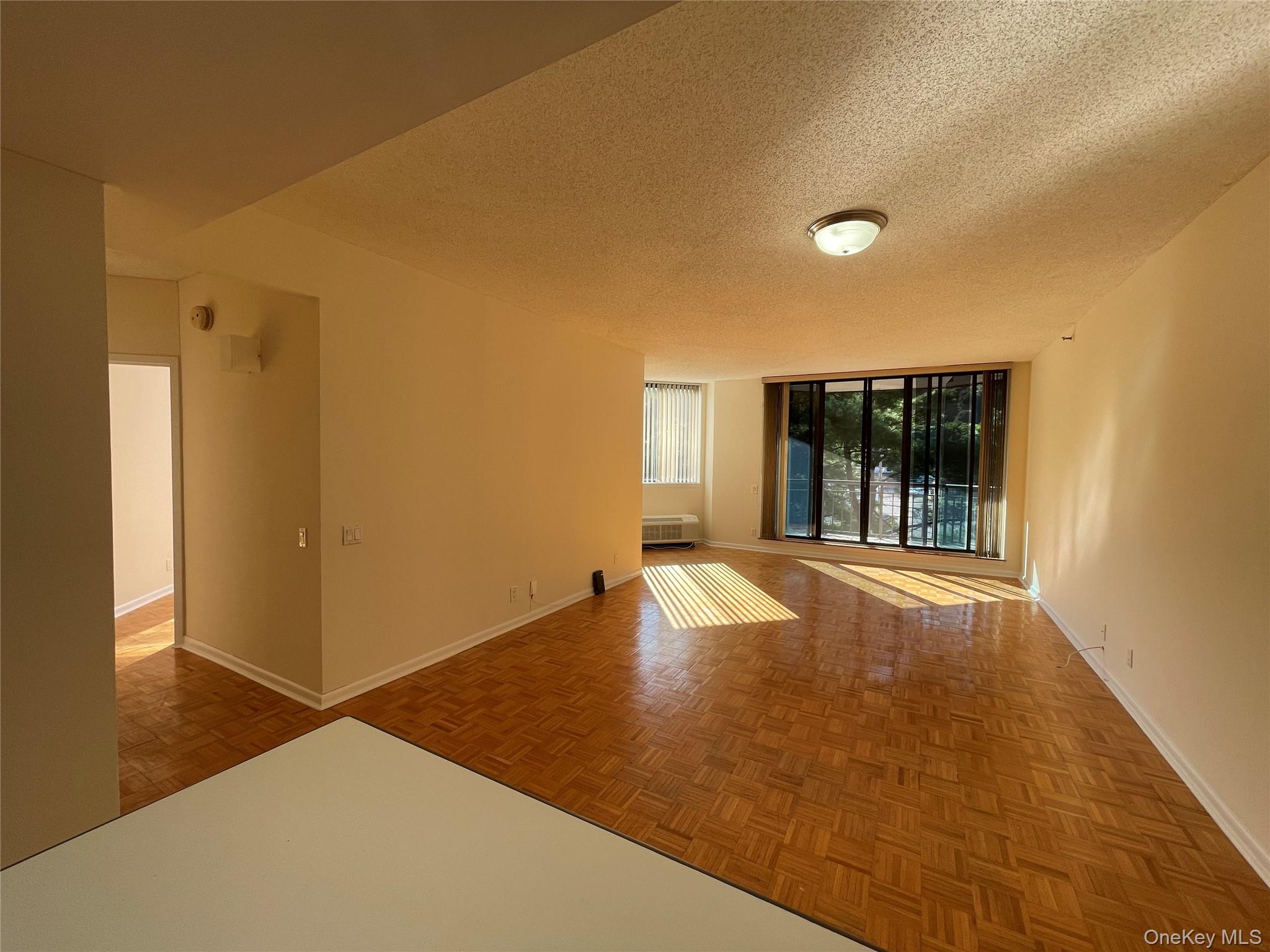 50 E Hartsdale Avenue, Unit 1H photo 4