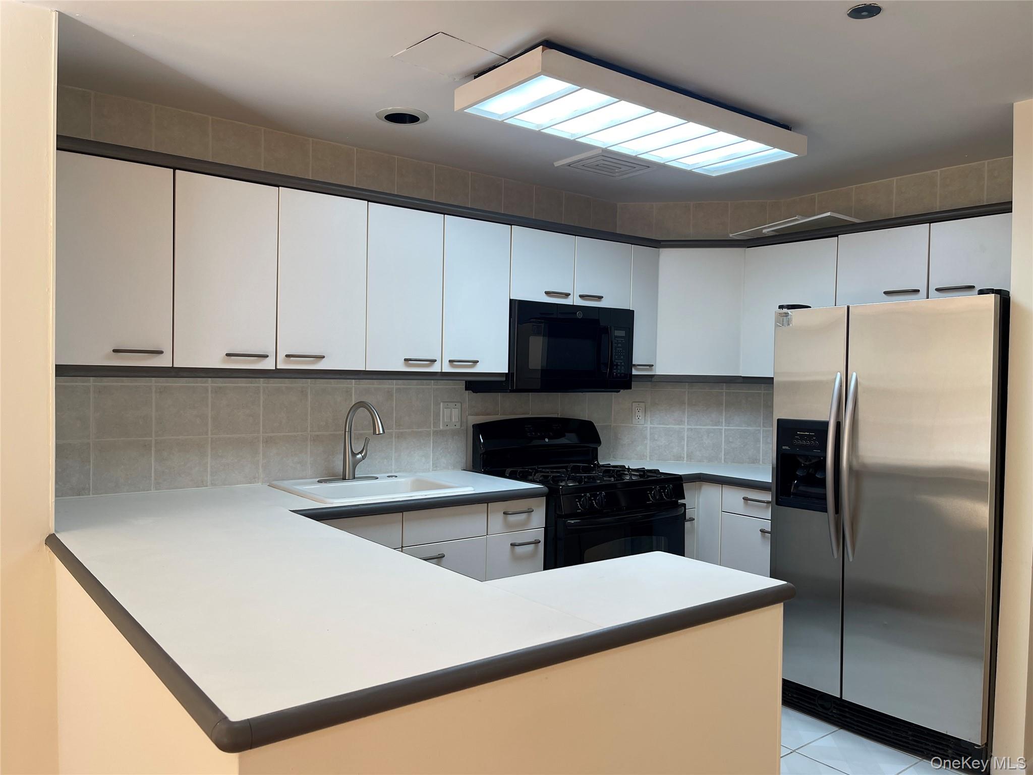 50 E Hartsdale Avenue, Unit 1H photo 3