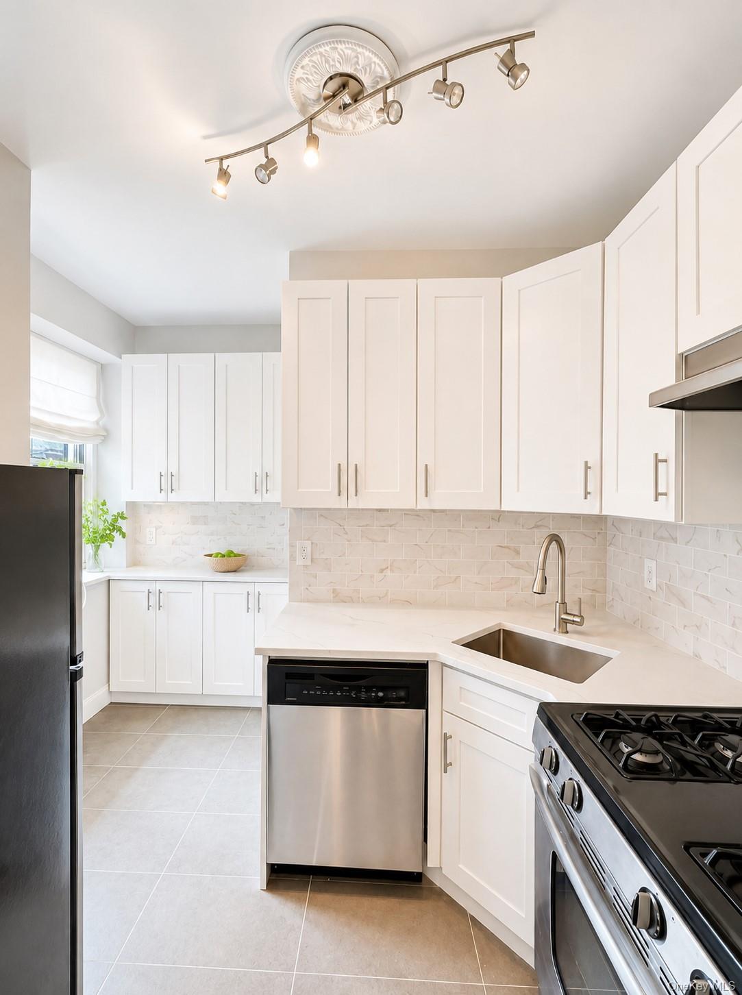 60 W Broad Street, Unit 1L photo 9