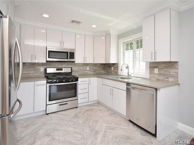 12 Nesaquake Avenue – For Rent photo 5