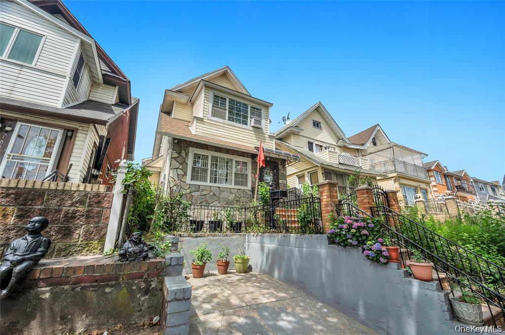 10530 Van Wyck Expressway – For Sale photo 3