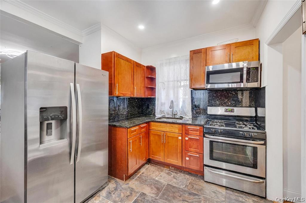 10530 Van Wyck Expressway – For Sale photo 7