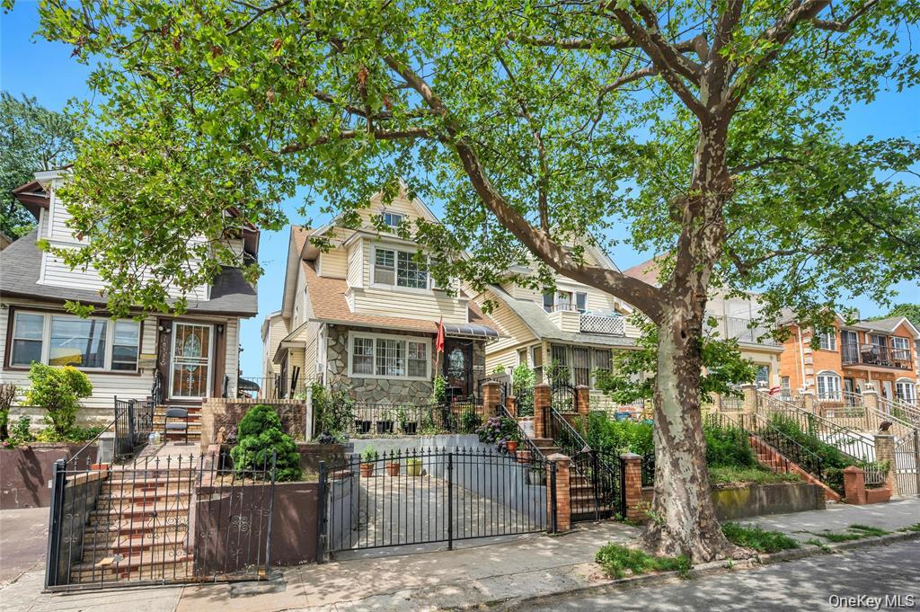 10530 Van Wyck Expressway – For Sale