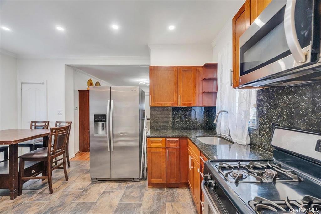 10530 Van Wyck Expressway – For Sale photo 6
