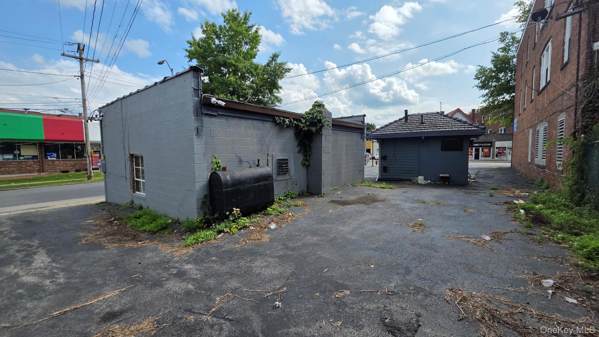 643 Main Street – For Sale photo 4