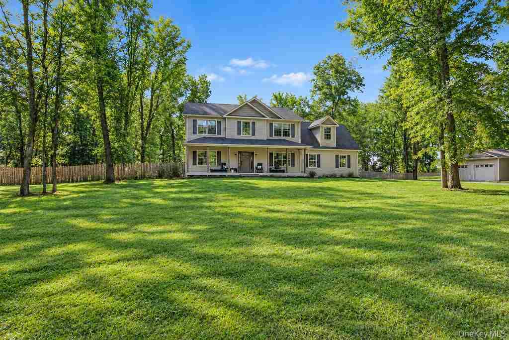 25 Pirog Road – For Sale photo 3