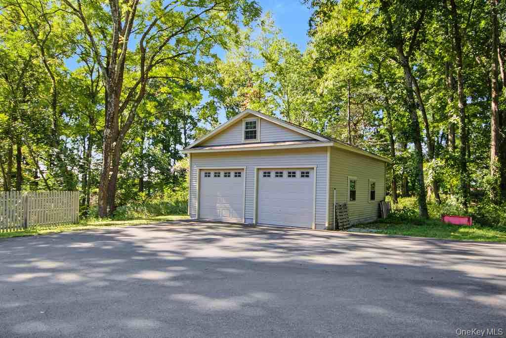 25 Pirog Road – For Sale photo 35