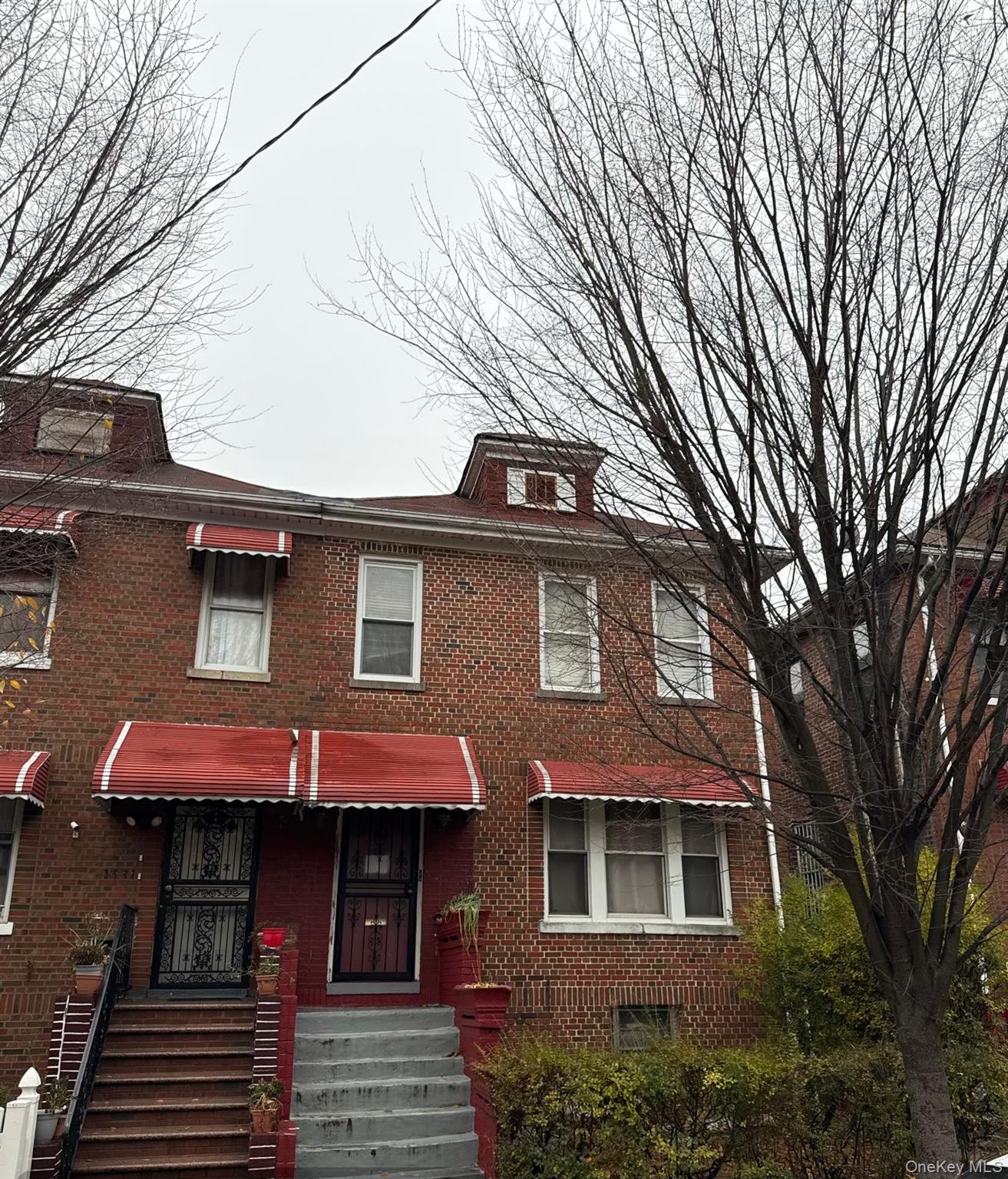 3583 Fish Avenue – For Sale
