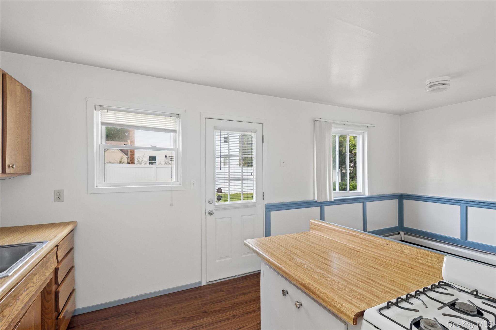 544 Park Avenue – For Sale photo 10