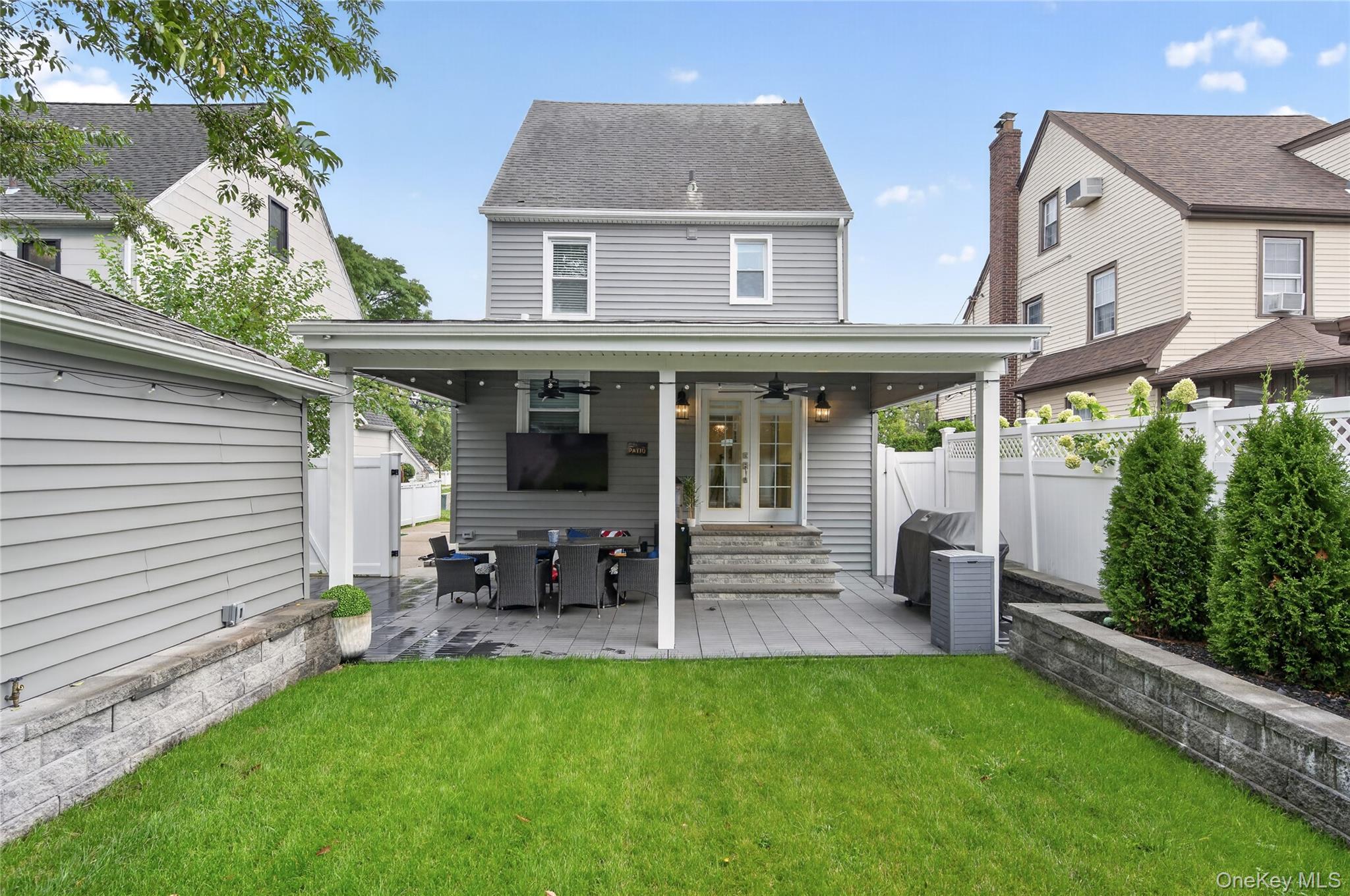 344 Houston Avenue – For Sale photo 23
