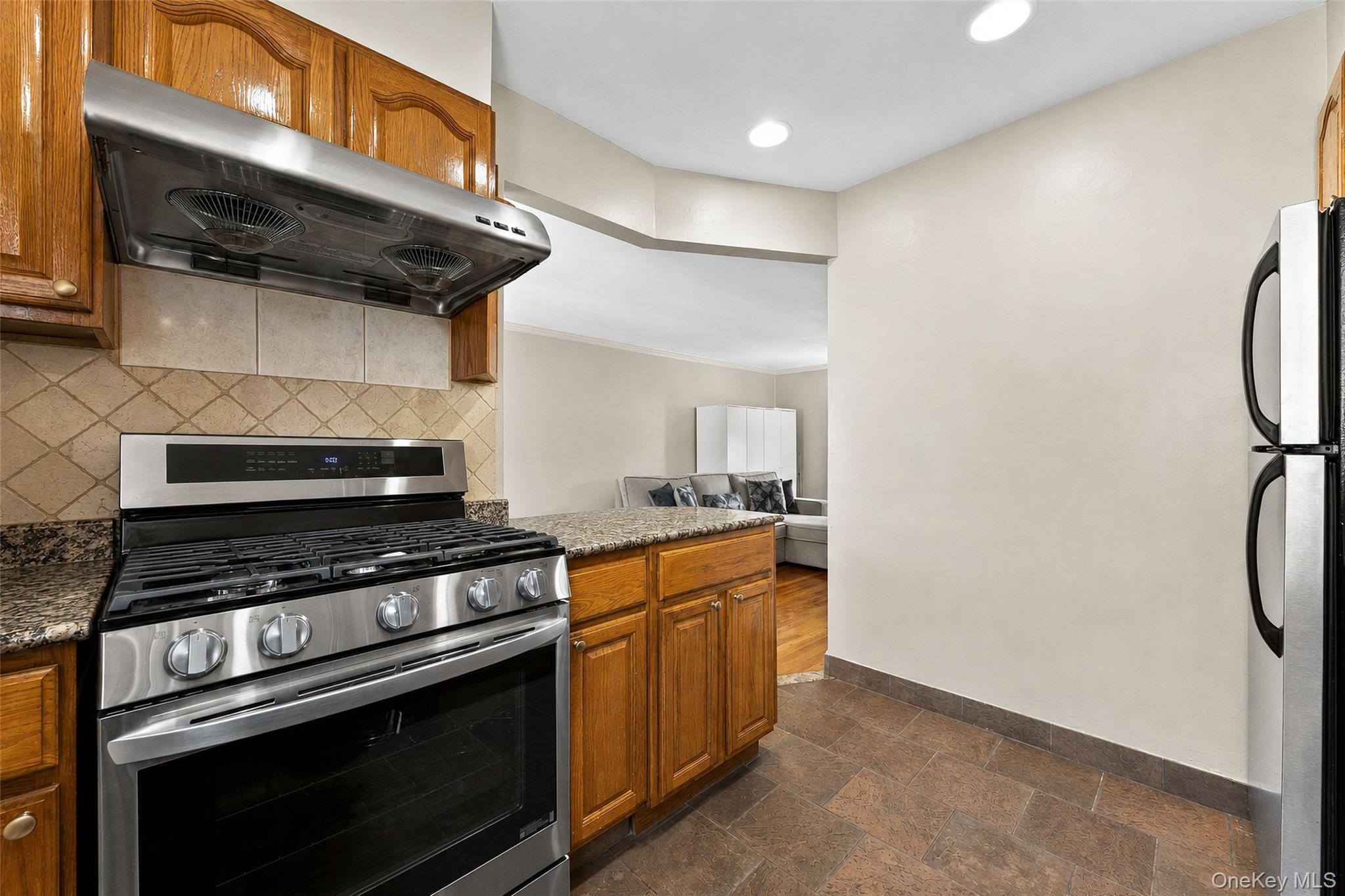 68-01 Bell Boulevard, Unit Upper photo 10