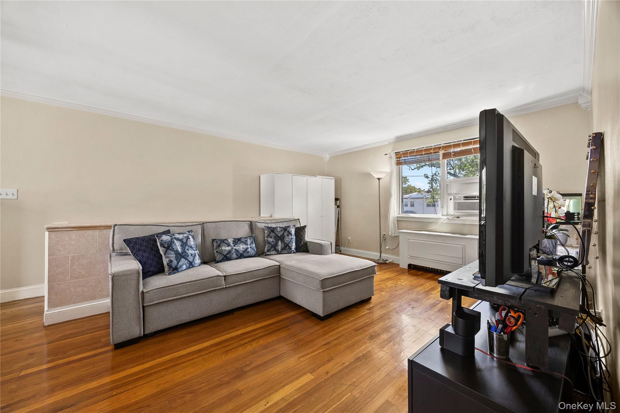 68-01 Bell Boulevard, Unit Upper photo 5