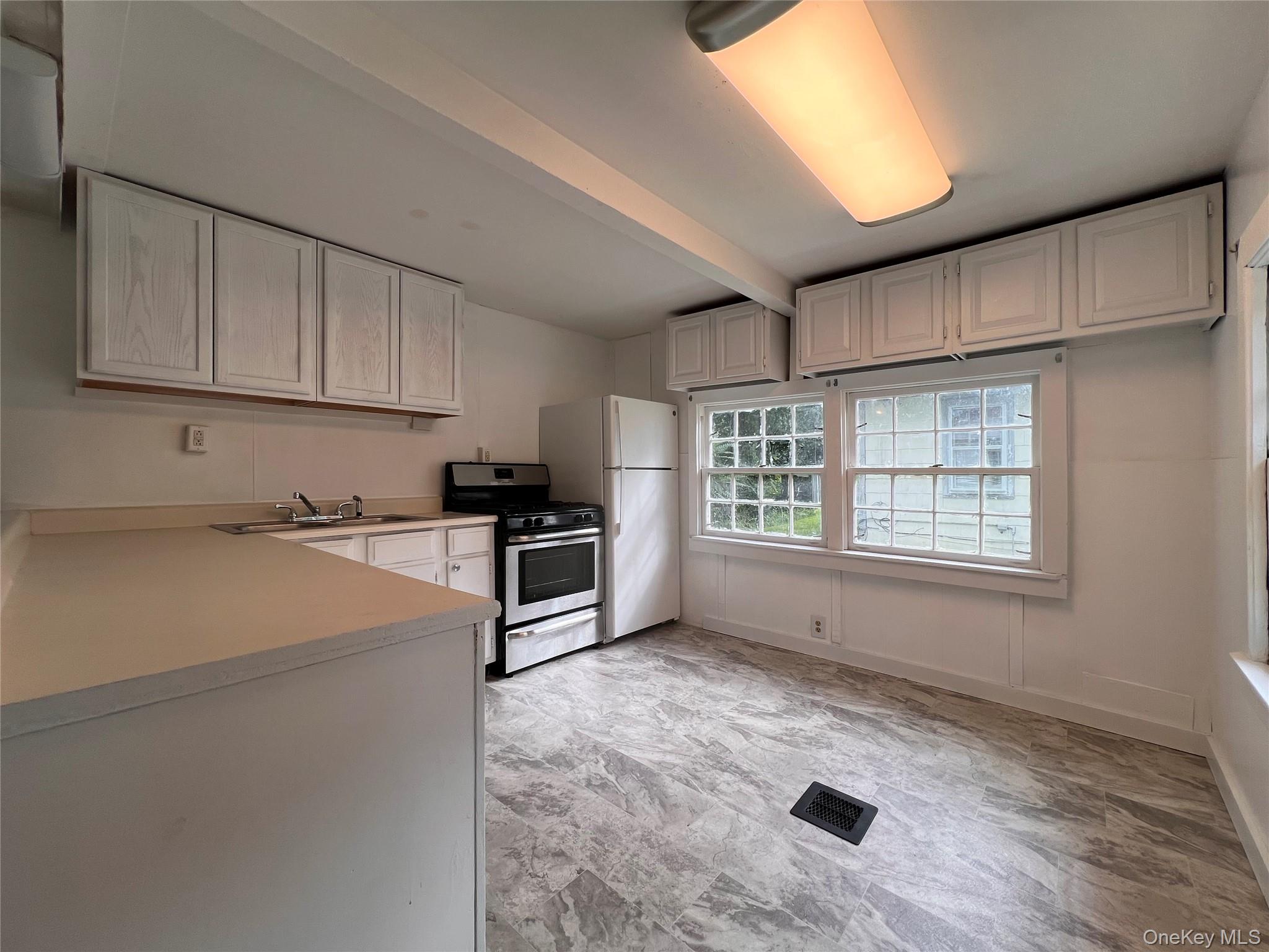 70 Minnewaska Trail – For Rent photo 2