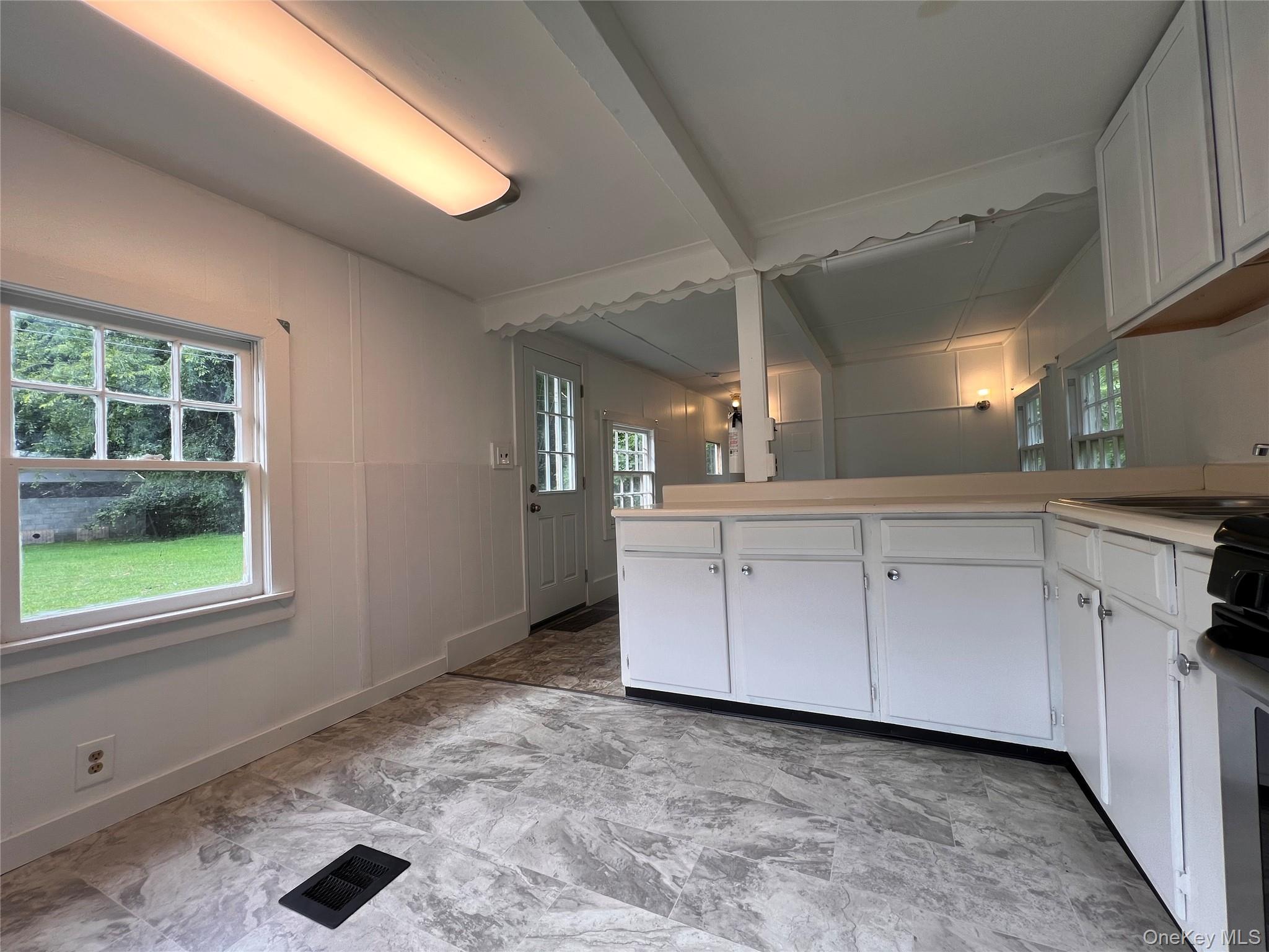 70 Minnewaska Trail – For Rent photo 4