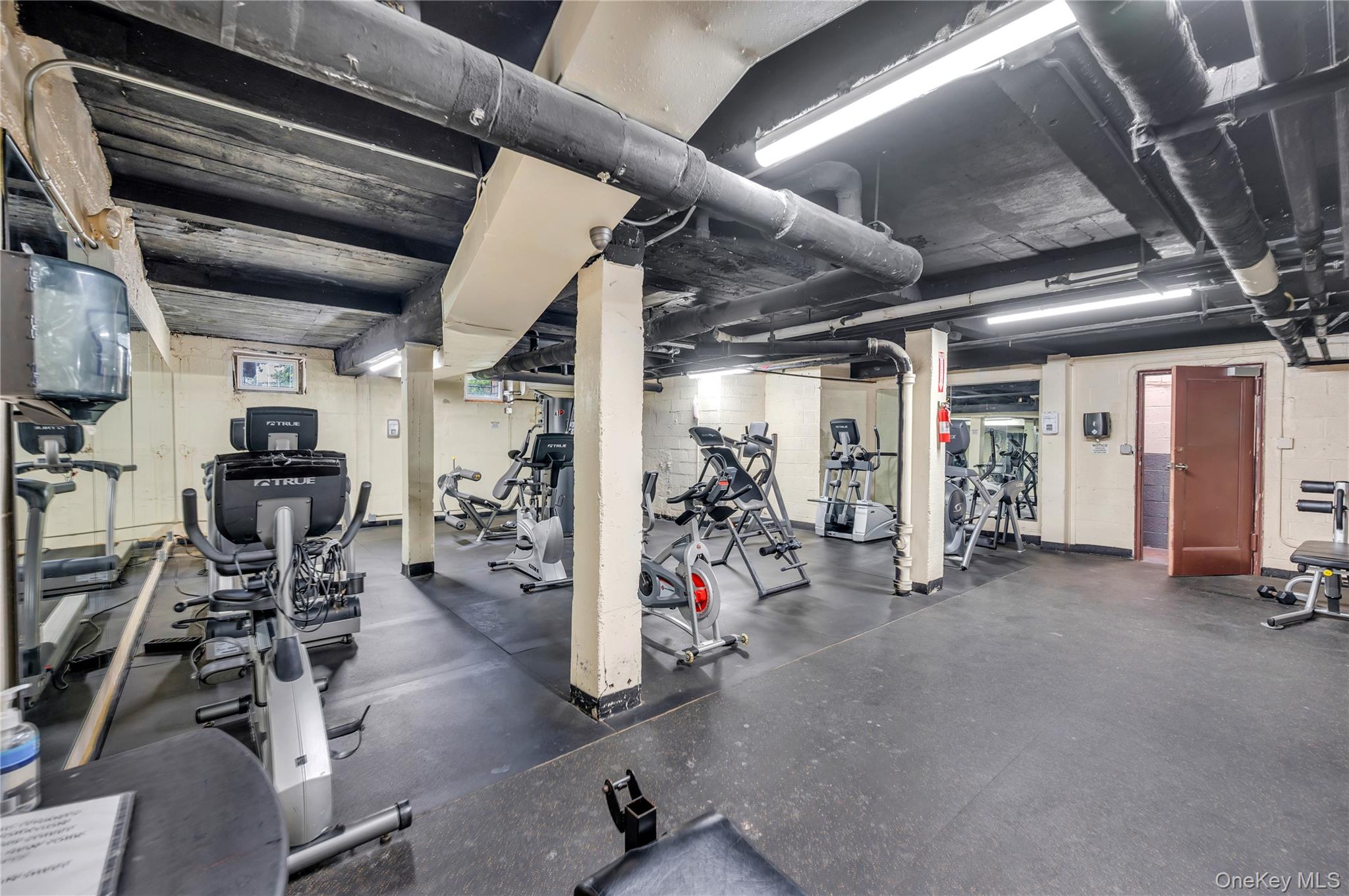 84-50 169th Street, Unit 607 photo 29