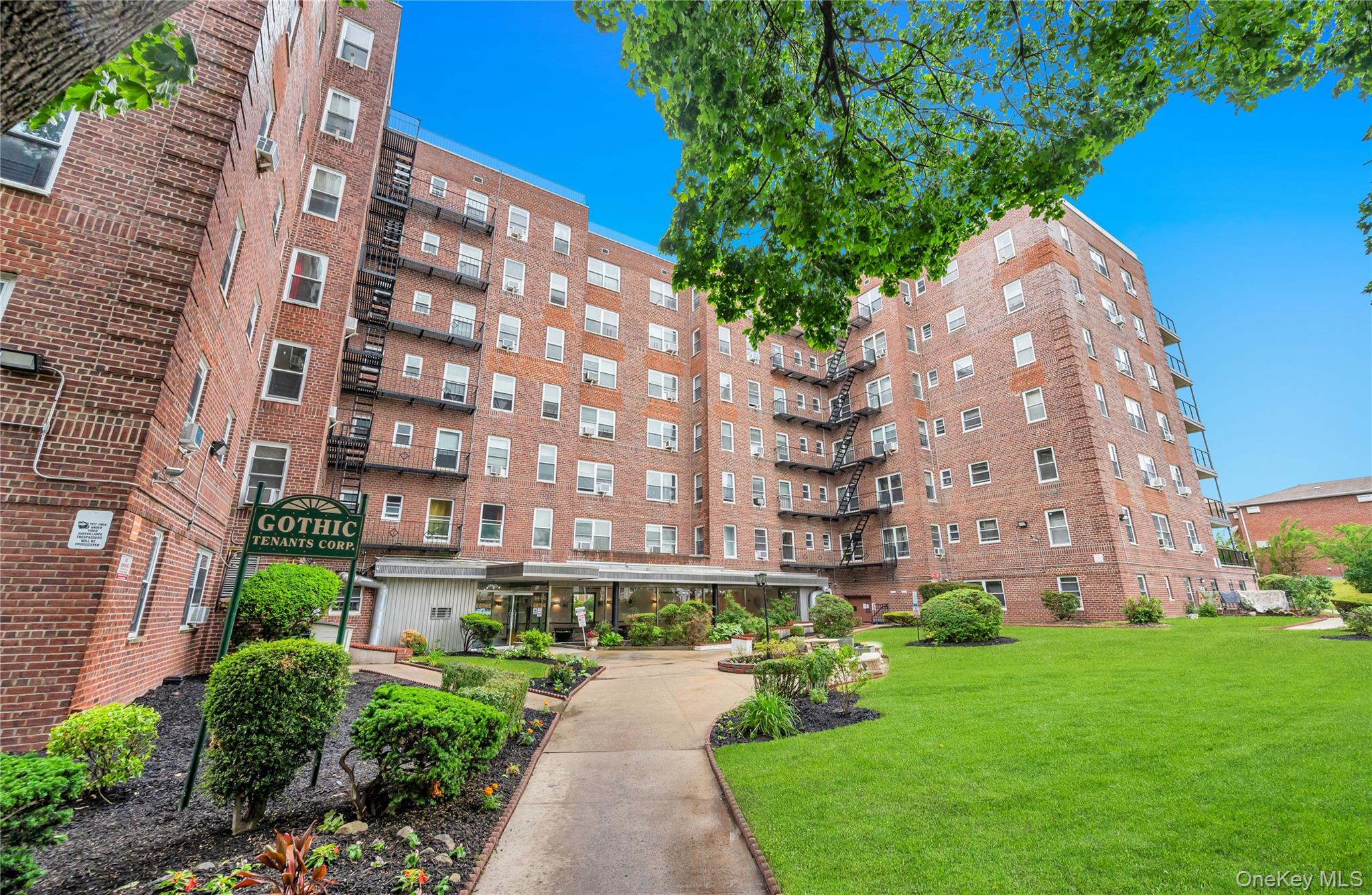 84-50 169th Street, Unit 607 photo 3