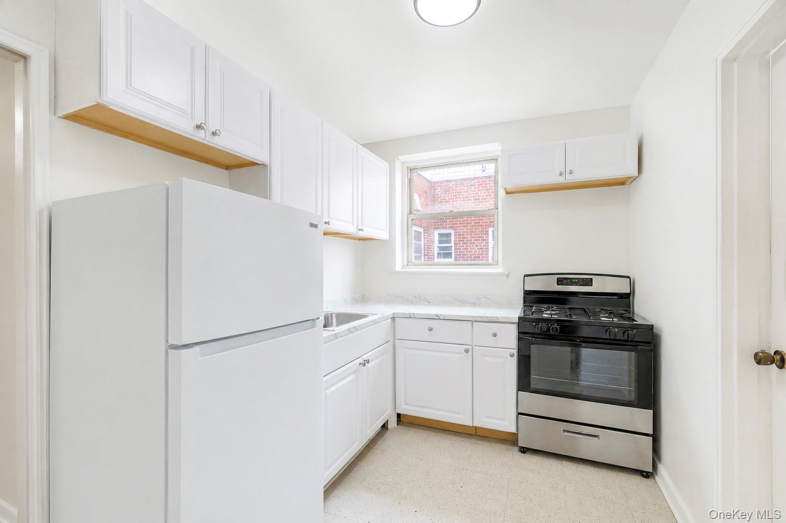 84-50 169th Street, Unit 607 photo 20