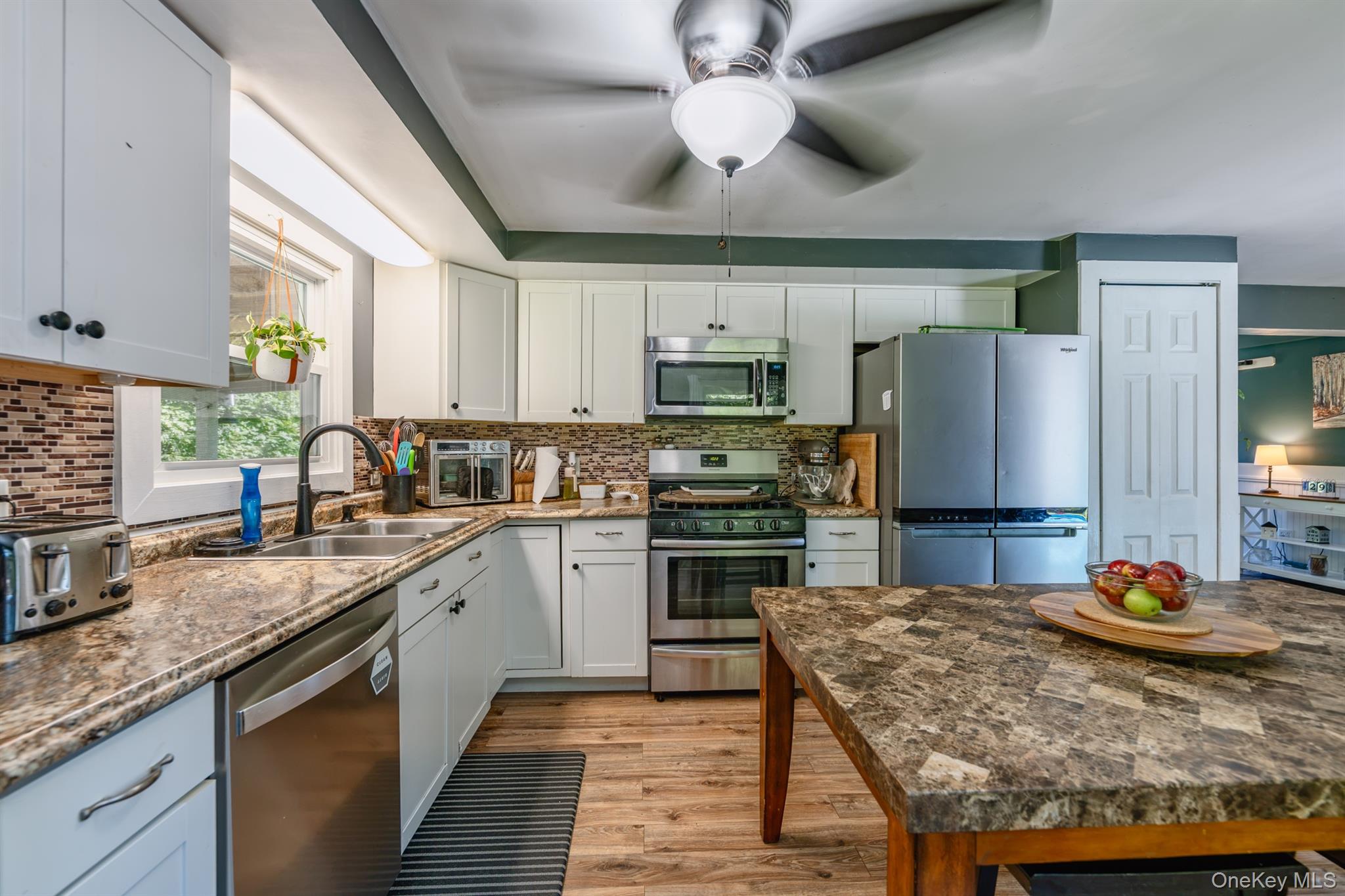 28 Buck Lane – For Sale photo 22