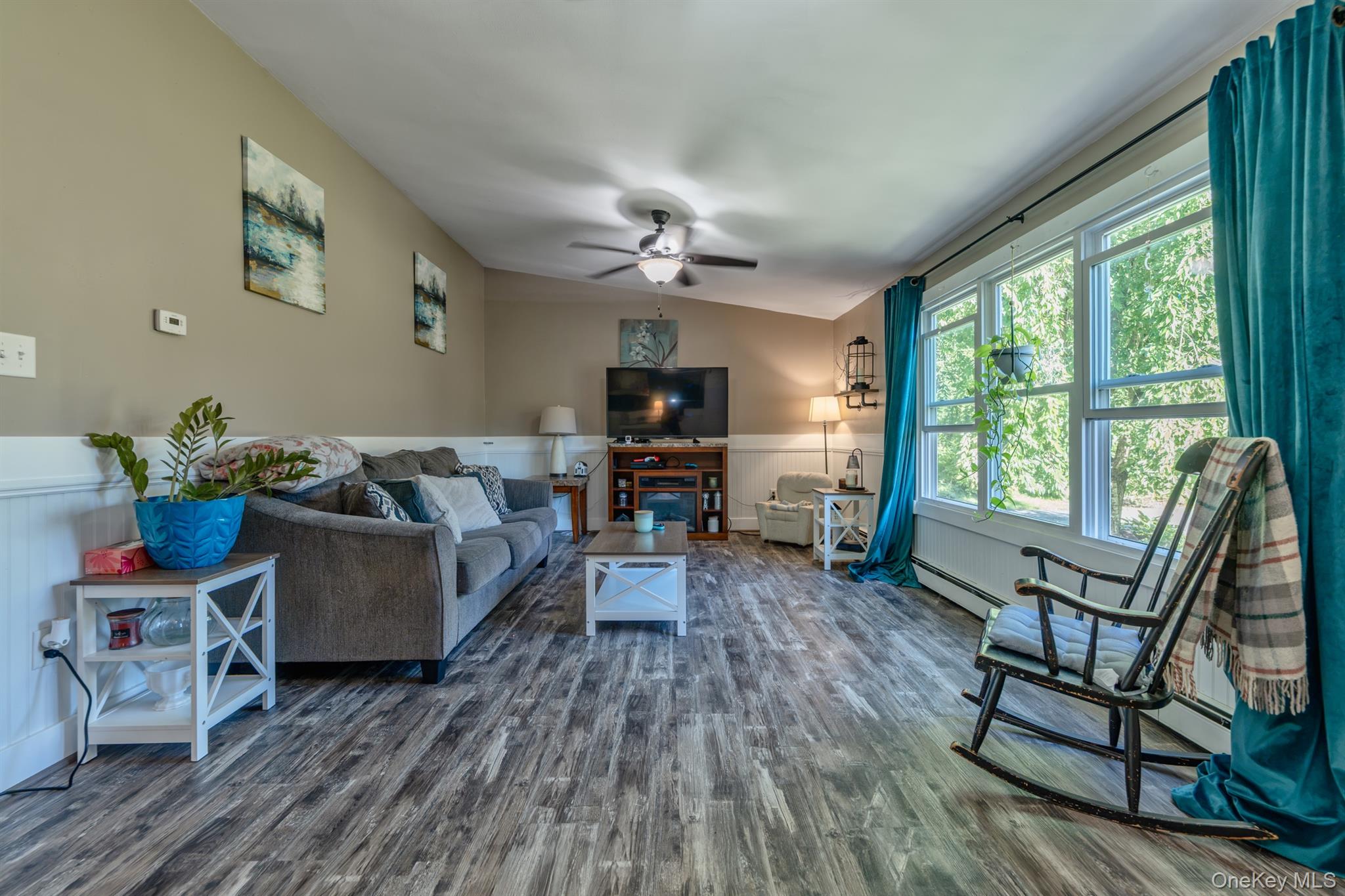 28 Buck Lane – For Sale photo 8