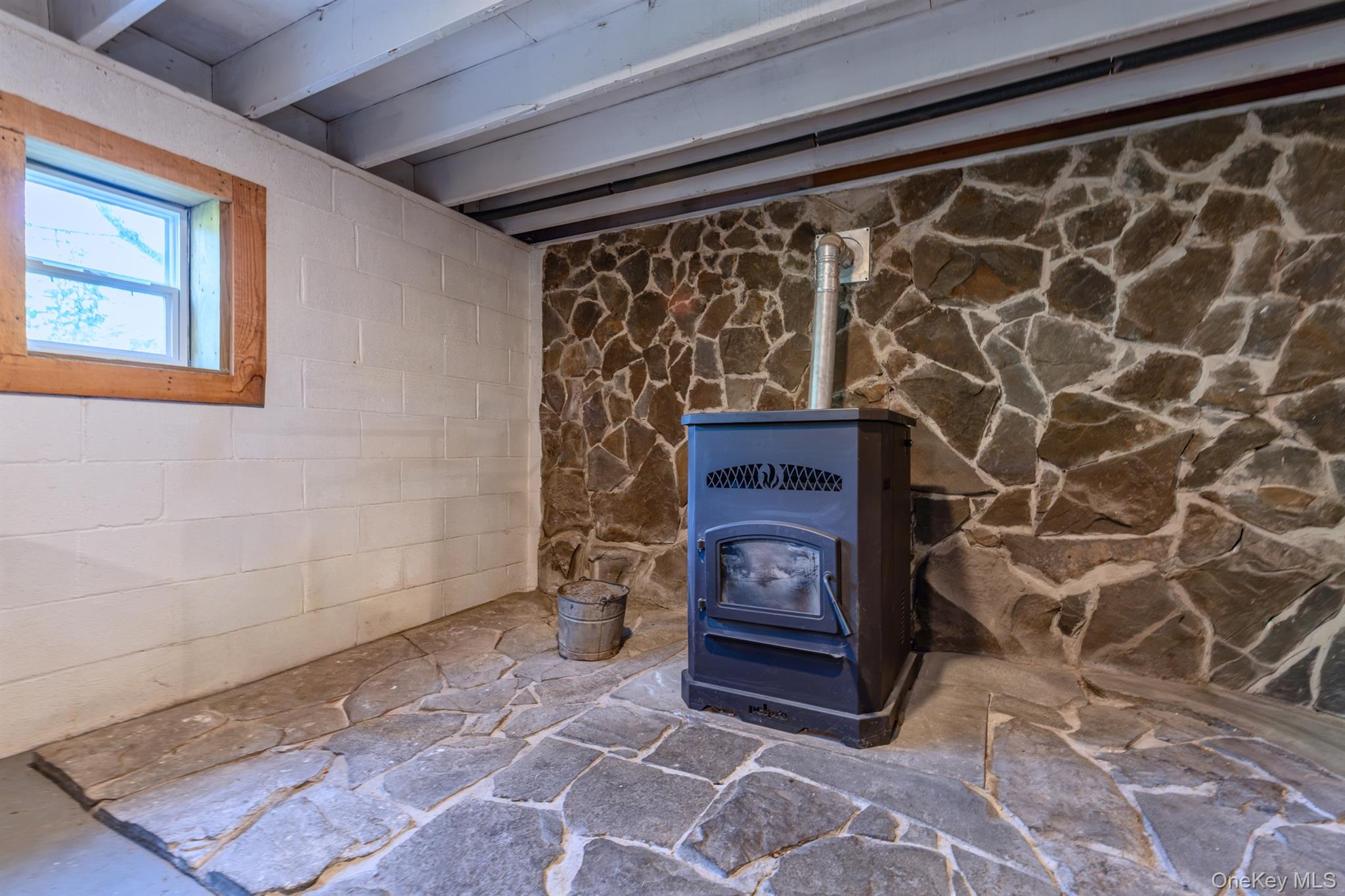 28 Buck Lane – For Sale photo 33