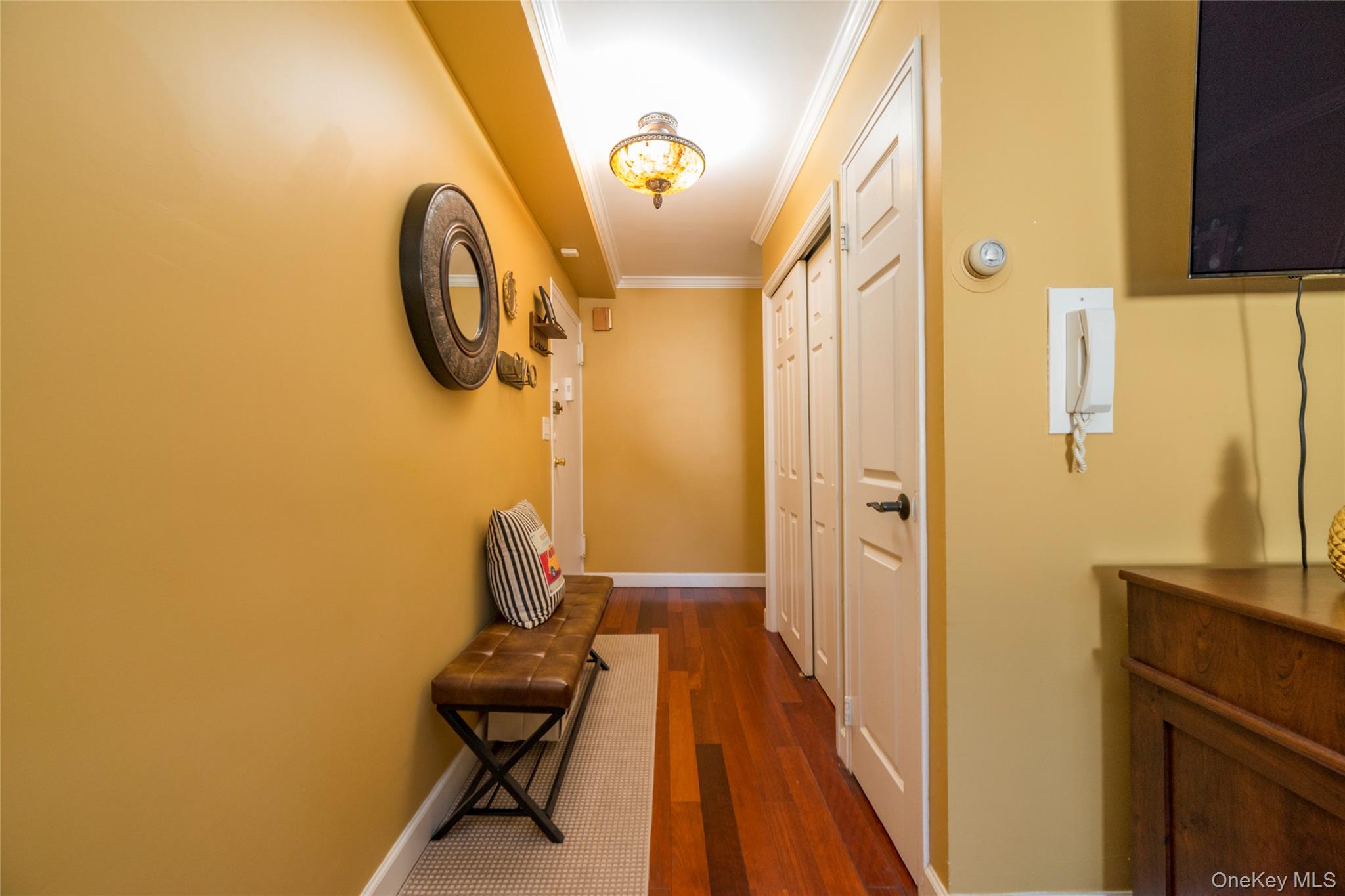 838 Pelhamdale Avenue, Unit 2H photo 2