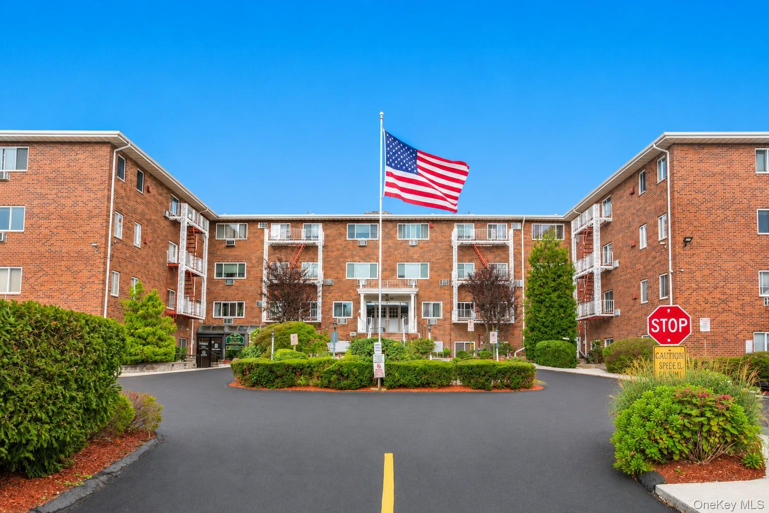 838 Pelhamdale Avenue, Unit 2H
