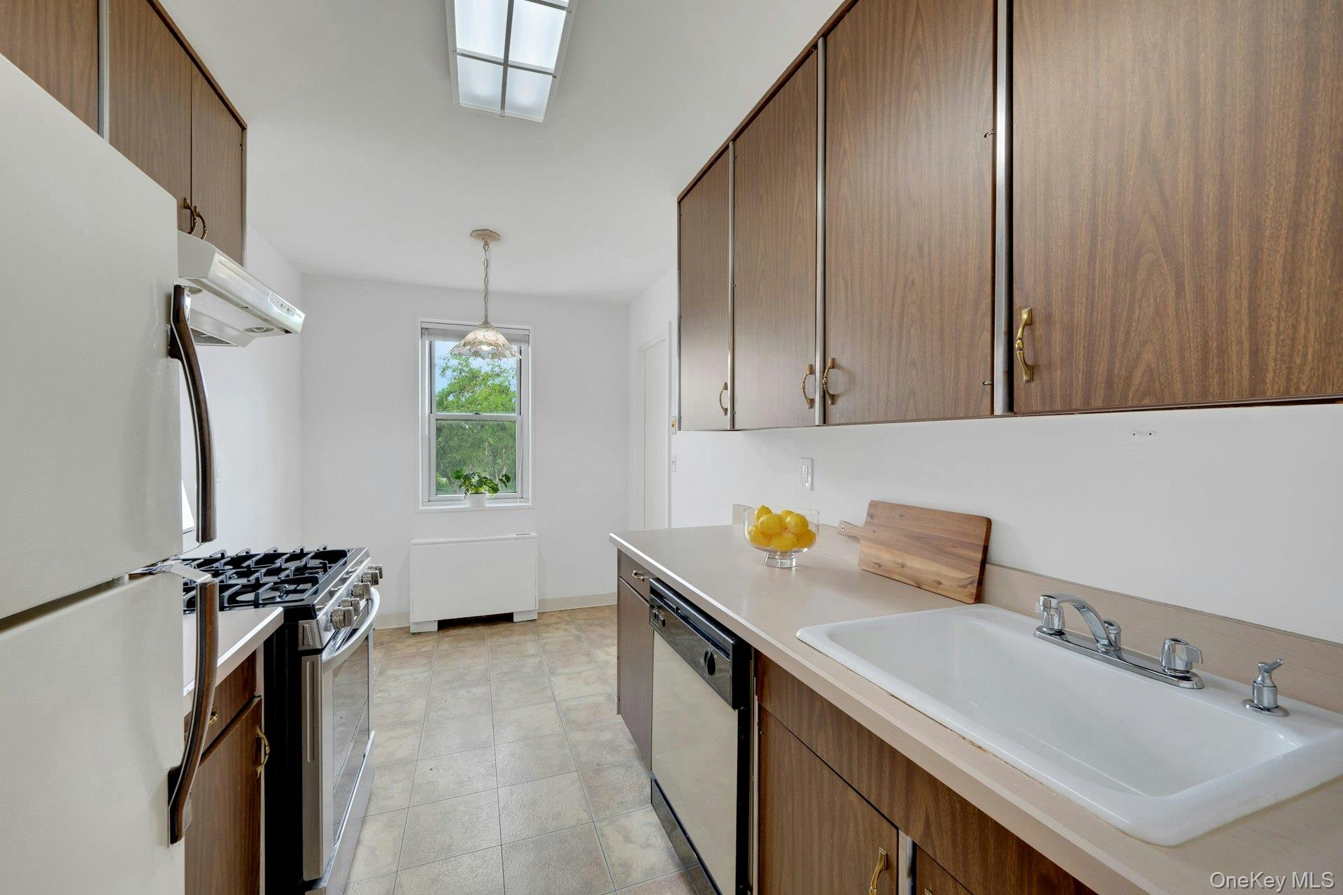 499 N Broadway, Unit 6B photo 19