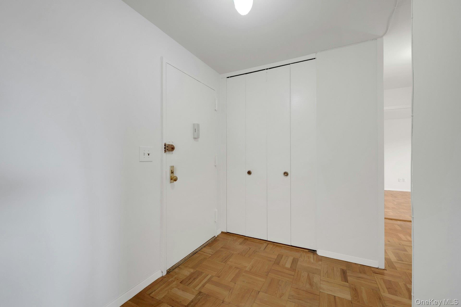 499 N Broadway, Unit 6B photo 3