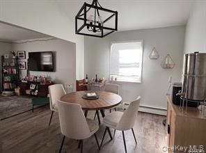 885 E Park Avenue, Unit Upper photo 4