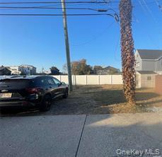 885 E Park Avenue, Unit Upper photo 13