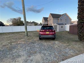 885 E Park Avenue, Unit Upper photo 11